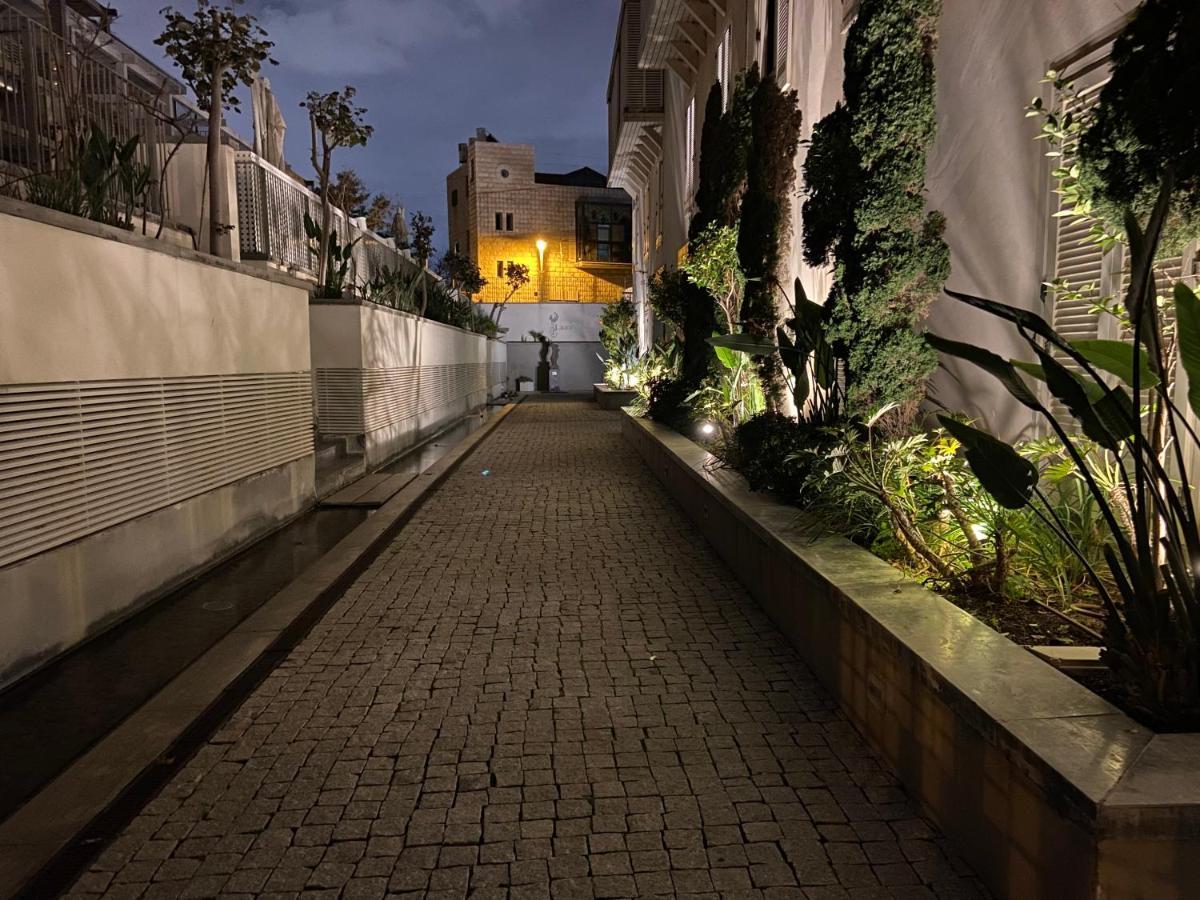 Laura Compound- Authentic 1 Bedroom Charming & Specious تل أبيب المظهر الخارجي الصورة