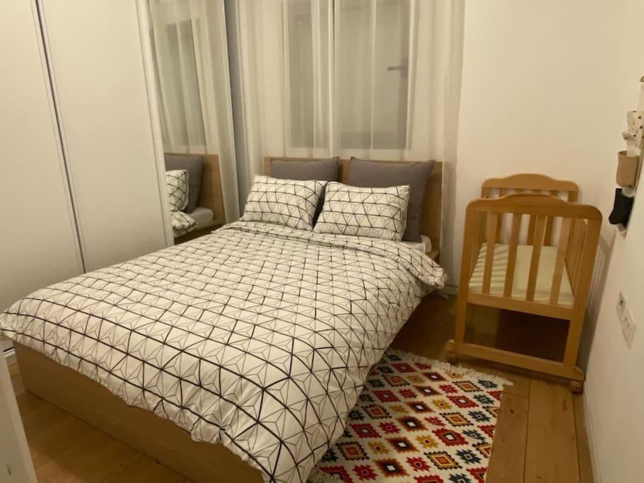 Laura Compound- Authentic 1 Bedroom Charming & Specious تل أبيب المظهر الخارجي الصورة