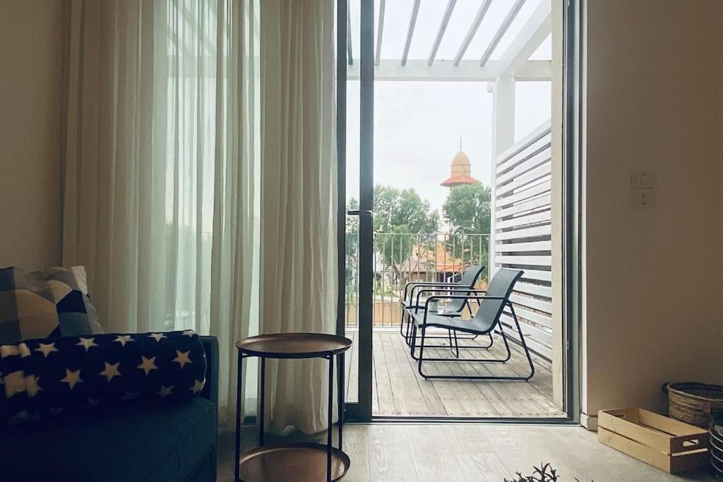 Laura Compound- Authentic 1 Bedroom Charming & Specious تل أبيب المظهر الخارجي الصورة